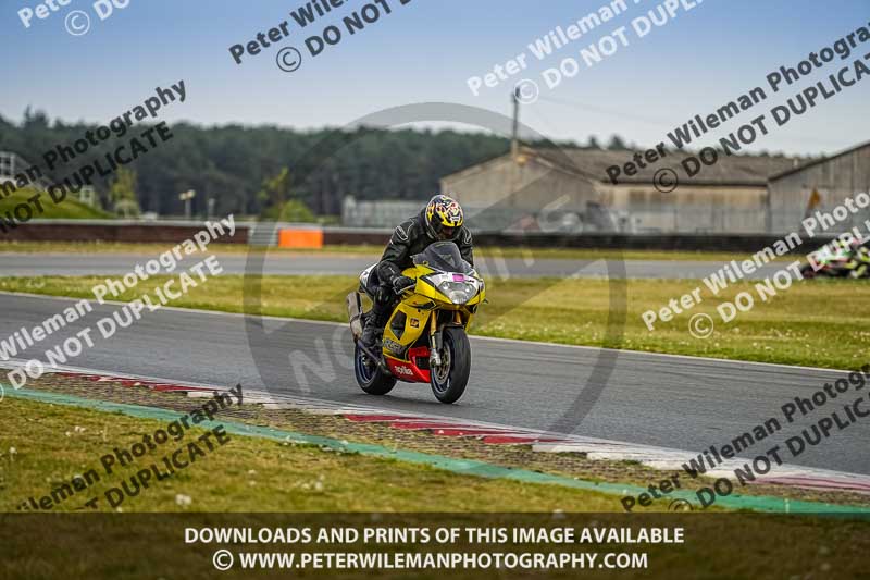 enduro digital images;event digital images;eventdigitalimages;no limits trackdays;peter wileman photography;racing digital images;snetterton;snetterton no limits trackday;snetterton photographs;snetterton trackday photographs;trackday digital images;trackday photos